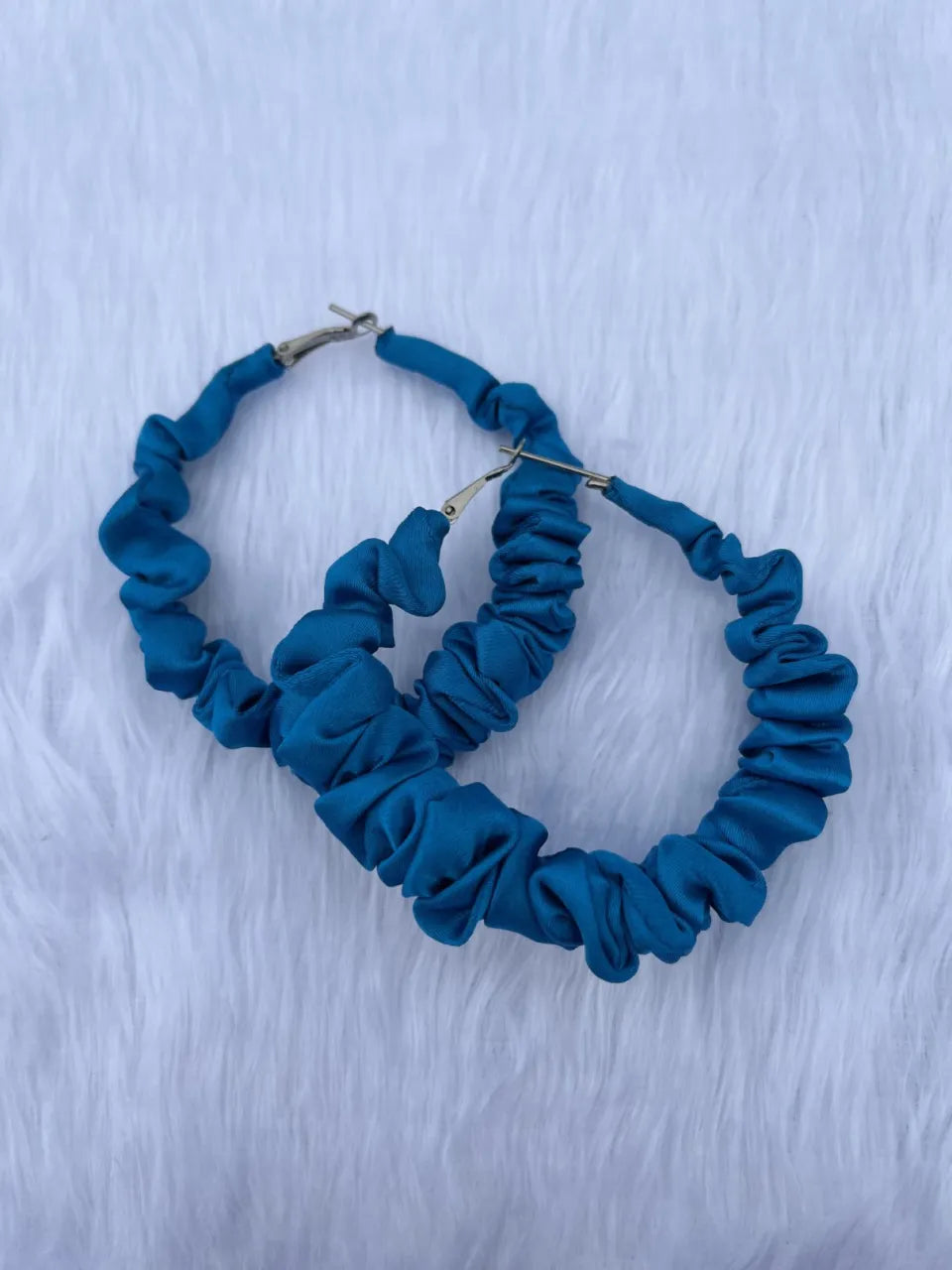 Combo Of Moon Style Scrunchies Watch + Earrings (Butterfly Blue)