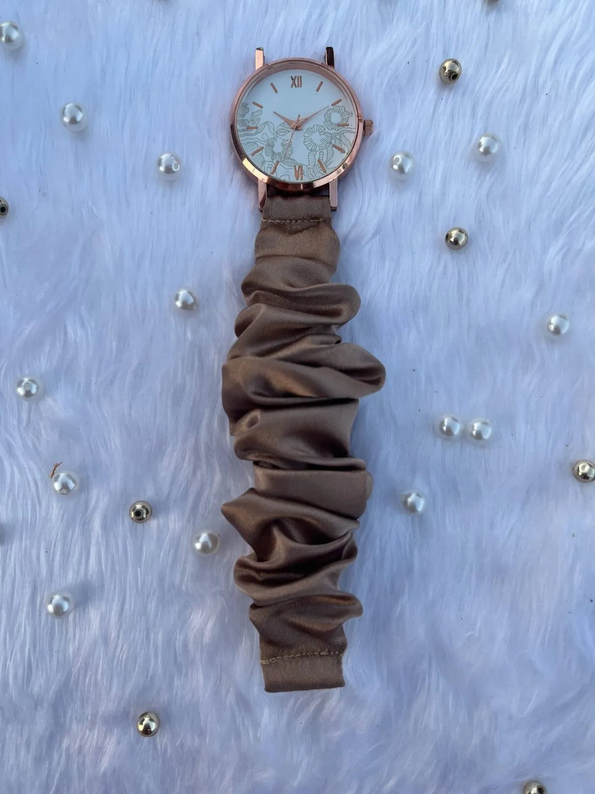 Unique Rose Gold White Scrunchies Watch (Peanut Brown)