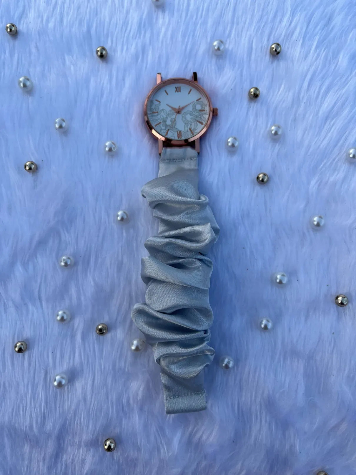 Unique Rose Gold White Scrunchies Watch (Pearl White)